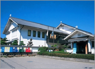 砥部焼伝統産業会館